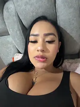 Snapshot of Luisa_Fernandaa chatting on May 16, 2026, 4:00 am Luisa Fernandaa online show from May 16, 2026, 4:00 am
