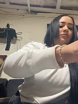 Luisa Fernandaa online show from February 2, 2026, 12:20 am