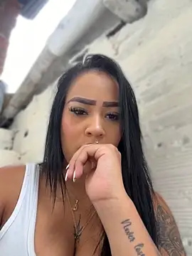 Luisa Fernandaa online show from April 16, 2026, 6:41 pm