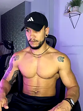 ARON TAYLER01 online show from October 24, 2025, 10:25 am