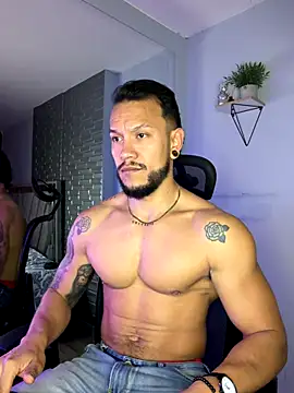 ARON TAYLER01 online show from December 5, 2025, 10:25 am