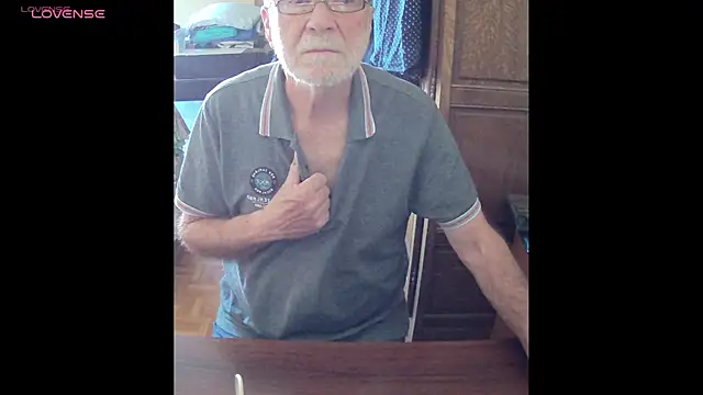 Snapshot of terrybare chatting on April 28, 2026, 1:15 pm terrybare online show from April 28, 2026, 1:15 pm