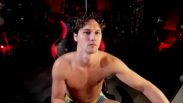 dirty-boss online show from December 1, 2025, 4:35 am