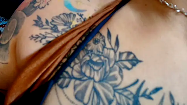 SweetIsabella x online show from February 1, 2026, 4:33 am