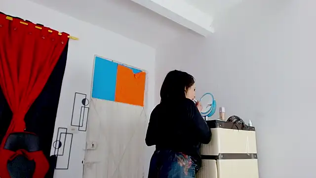 misslombana online show from April 12, 2026, 3:54 am