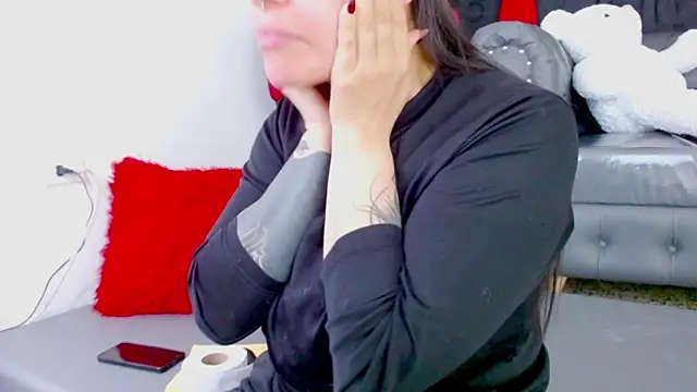 misslombana online show from March 10, 2026, 3:32 am