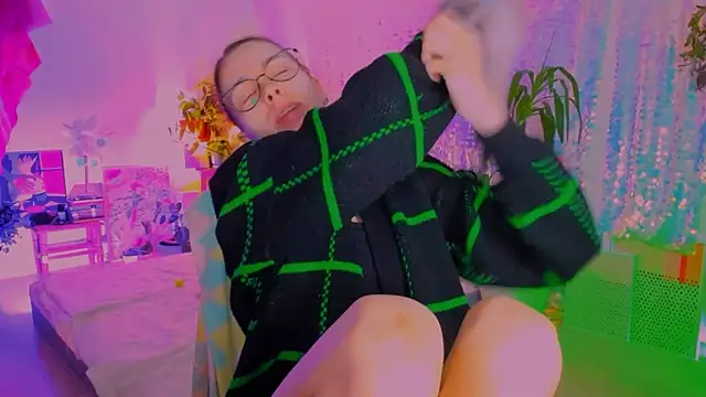 poli   online show from March 10, 2026, 4:33 pm