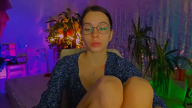 Snapshot of poli__ chatting on November 29, 2025, 5:46 pm poli online show from November 29, 2025, 5:46 pm