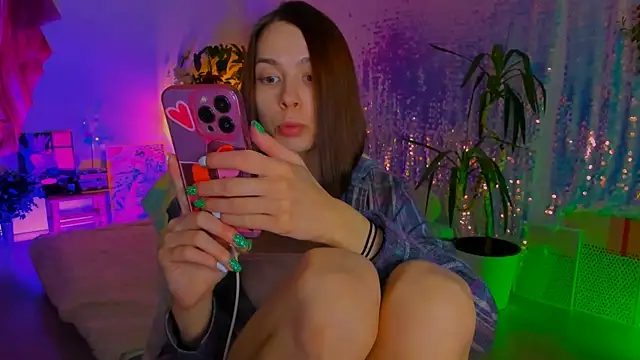 Snapshot of poli__ chatting on February 13, 2026, 3:45 pm poli online show from February 13, 2026, 3:45 pm