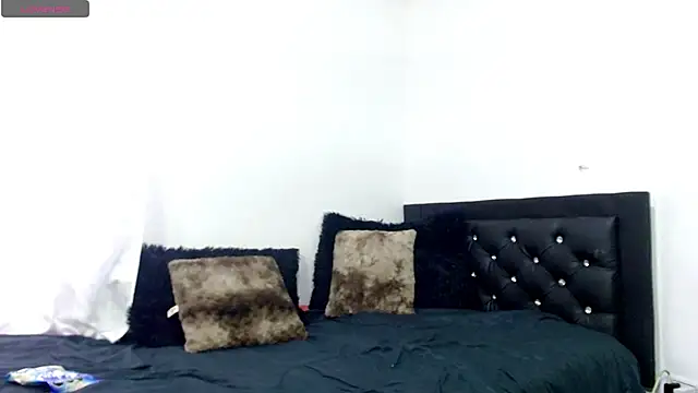 Michelle mm online show from December 3, 2025, 9:58 pm