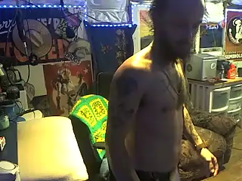 CloudDadddyyy420 online show from September 19, 2025, 2:32 pm