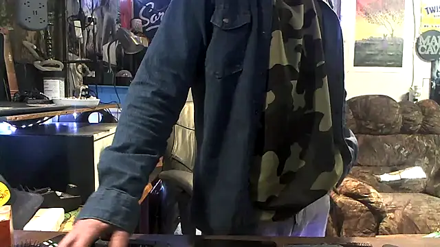 CloudDadddyyy420 online show from October 26, 2025, 6:36 am