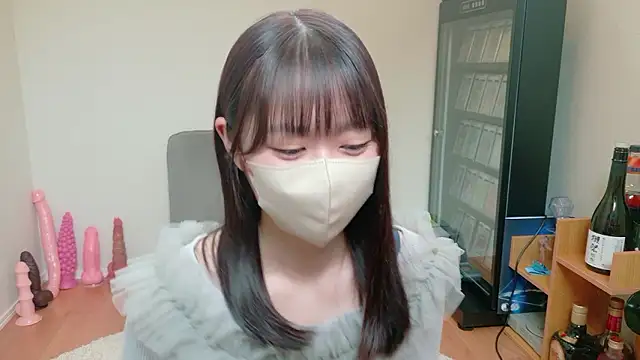 Snapshot of HIKARI_x0 chatting on July 17, 2026, 5:04 am HIKARI x0 online show from July 17, 2026, 5:04 am