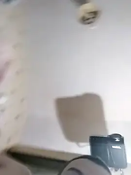 Snapshot of Erimyka chatting on February 17, 2026, 1:14 am Erimyka online show from February 17, 2026, 1:14 am