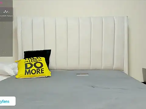  heavenlysent online show from October 4, 2025, 4:25 am