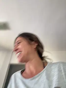 Snapshot of Gipoltergeist chatting on November 10, 2025, 8:25 pm Gipoltergeist online show from November 10, 2025, 8:25 pm