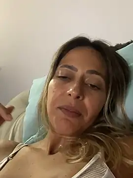 Snapshot of Gipoltergeist chatting on March 12, 2025, 2:09 am Gipoltergeist online show from March 12, 2025, 2:09 am