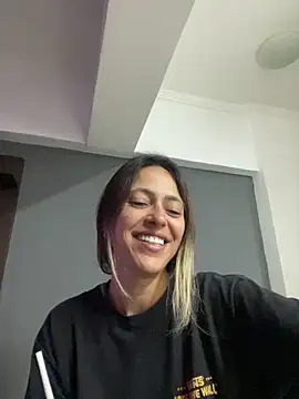 Snapshot of Gipoltergeist chatting on September 14, 2025, 11:27 pm Gipoltergeist online show from September 14, 2025, 11:27 pm