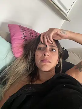 Snapshot of Gipoltergeist chatting on September 25, 2025, 3:29 pm Gipoltergeist online show from September 25, 2025, 3:29 pm