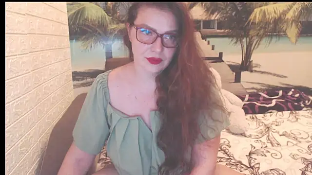 Queen  Natasha online show from November 19, 2025, 9:59 pm