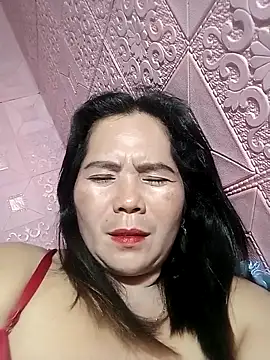 Cutehornywetmom online show from March 3, 2025, 6:13 pm