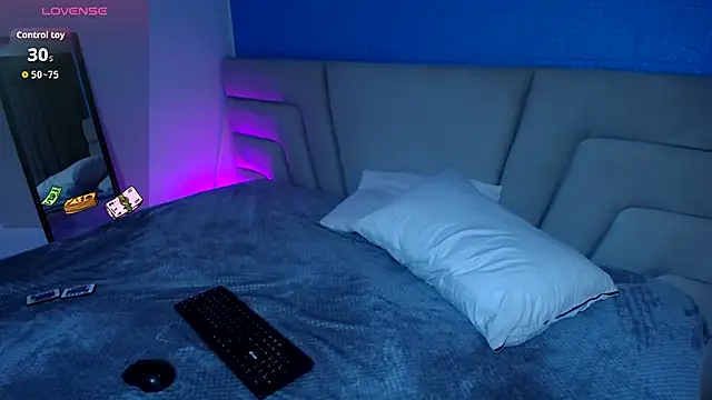 Miss Loise online show from September 23, 2025, 4:08 am