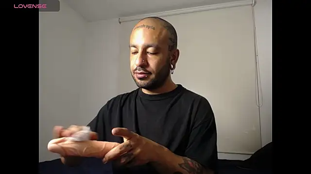 Snapshot of nika_1312 chatting on March 25, 2026, 3:17 am nika 1312 online show from March 25, 2026, 3:17 am