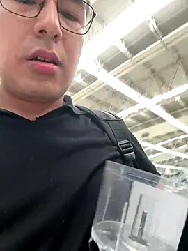 andrewmhilton  online show from October 22, 2025, 6:07 pm