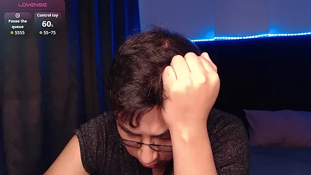 Snapshot of andrewmhilton_ chatting on March 2, 2026, 7:15 am andrewmhilton online show from March 2, 2026, 7:15 am