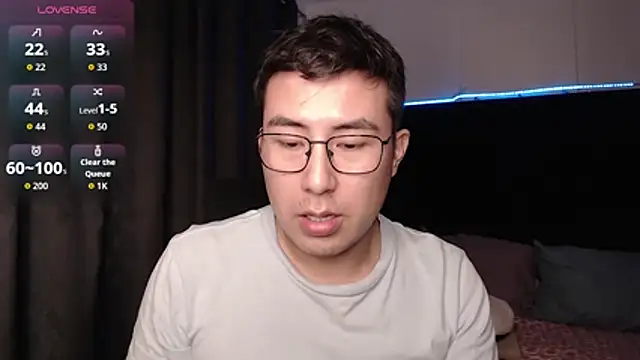 Snapshot of andrewmhilton_ chatting on February 1, 2026, 7:17 am andrewmhilton online show from February 1, 2026, 7:17 am