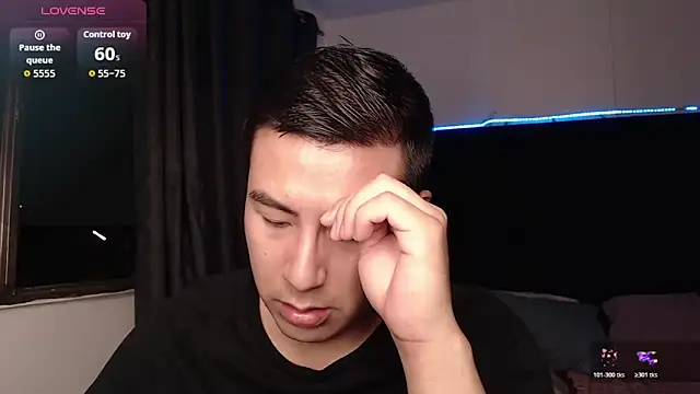 Snapshot of andrewmhilton_ chatting on February 3, 2026, 6:22 am andrewmhilton online show from February 3, 2026, 6:22 am