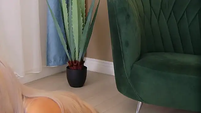 Bailey Rush online show from November 23, 2025, 5:12 pm