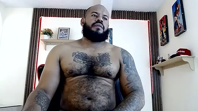 Snapshot of Damian64420 chatting on July 3, 2026, 5:30 pm Damian64420 online show from July 3, 2026, 5:30 pm
