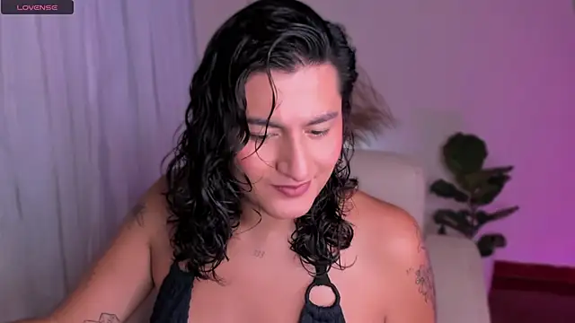 Snapshot of ari_artis chatting on February 22, 2025, 6:06 am ari artis online show from February 22, 2025, 6:06 am