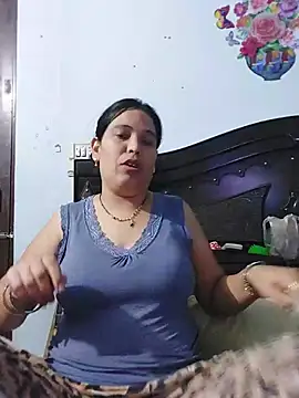 Snapshot of Poojabhabi101 chatting on July 14, 2026, 5:08 pm Poojabhabi101 online show from July 14, 2026, 5:08 pm