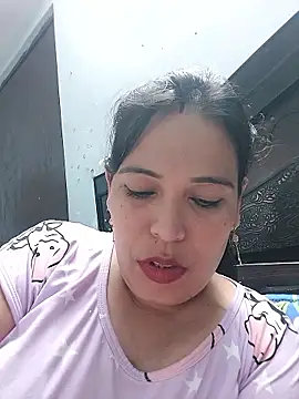 Poojabhabi101 online show from June 4, 2026, 6:07 am
