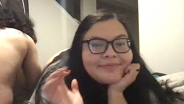 Snapshot of LiverandBrat77 chatting on October 10, 2025, 1:06 am LiverandBrat77 online show from October 10, 2025, 1:06 am