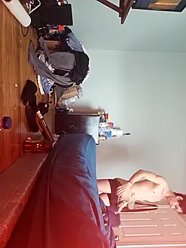 Snapshot of LiverandBrat77 chatting on February 19, 2025, 4:11 pm LiverandBrat77 online show from February 19, 2025, 4:11 pm