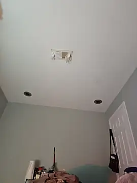 Snapshot of LiverandBrat77 chatting on February 15, 2025, 7:06 am LiverandBrat77 online show from February 15, 2025, 7:06 am