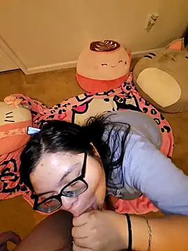 Snapshot of LiverandBrat77 chatting on September 30, 2025, 3:23 am LiverandBrat77 online show from September 30, 2025, 3:23 am