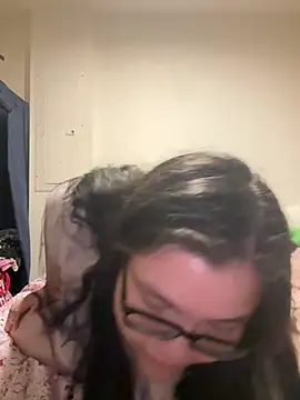 LiverandBrat77 online show from April 2, 2026, 4:30 am