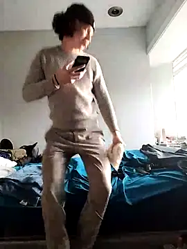 Snapshot of LiverandBrat77 chatting on January 4, 2025, 9:41 pm LiverandBrat77 online show from January 4, 2025, 9:41 pm