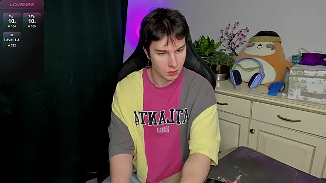 Vincent Strong online show from February 6, 2026, 7:37 am