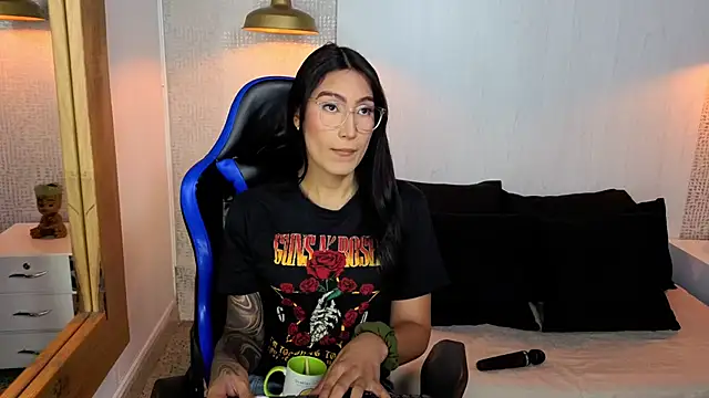 Taly Fox online show from March 9, 2026, 3:04 pm