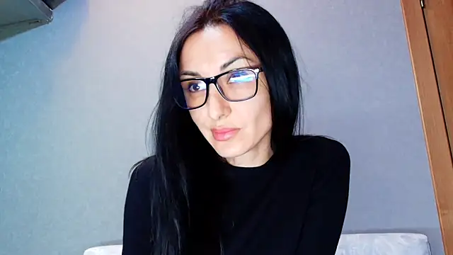 Siaconna online show from September 19, 2025, 5:44 am