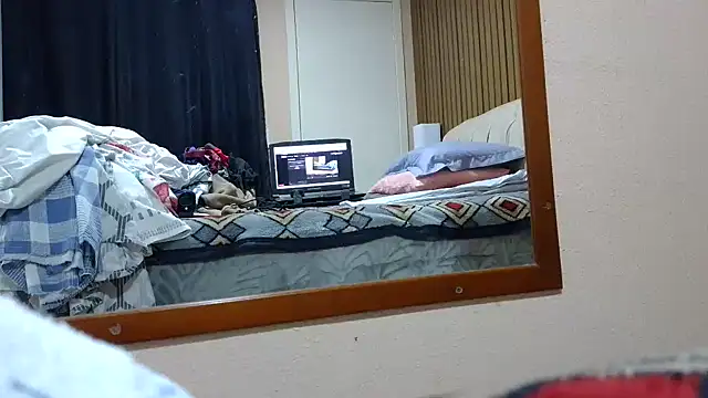 Kellynha Sweet online show from October 31, 2025, 11:22 pm