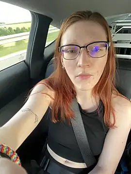 FinaFoxy online show from July 23, 2026, 3:52 pm