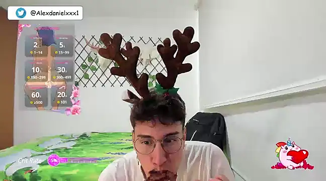 Snapshot of Jackson_Careyy chatting on December 8, 2024, 9:08 pm Jackson Careyy online show from December 8, 2024, 9:08 pm