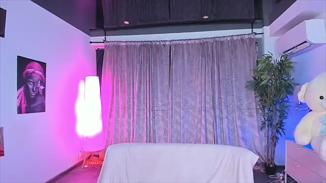 DanieleAida online show from February 24, 2026, 6:36 am