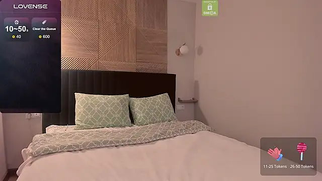  eva  pleasure  online show from November 24, 2025, 10:04 am